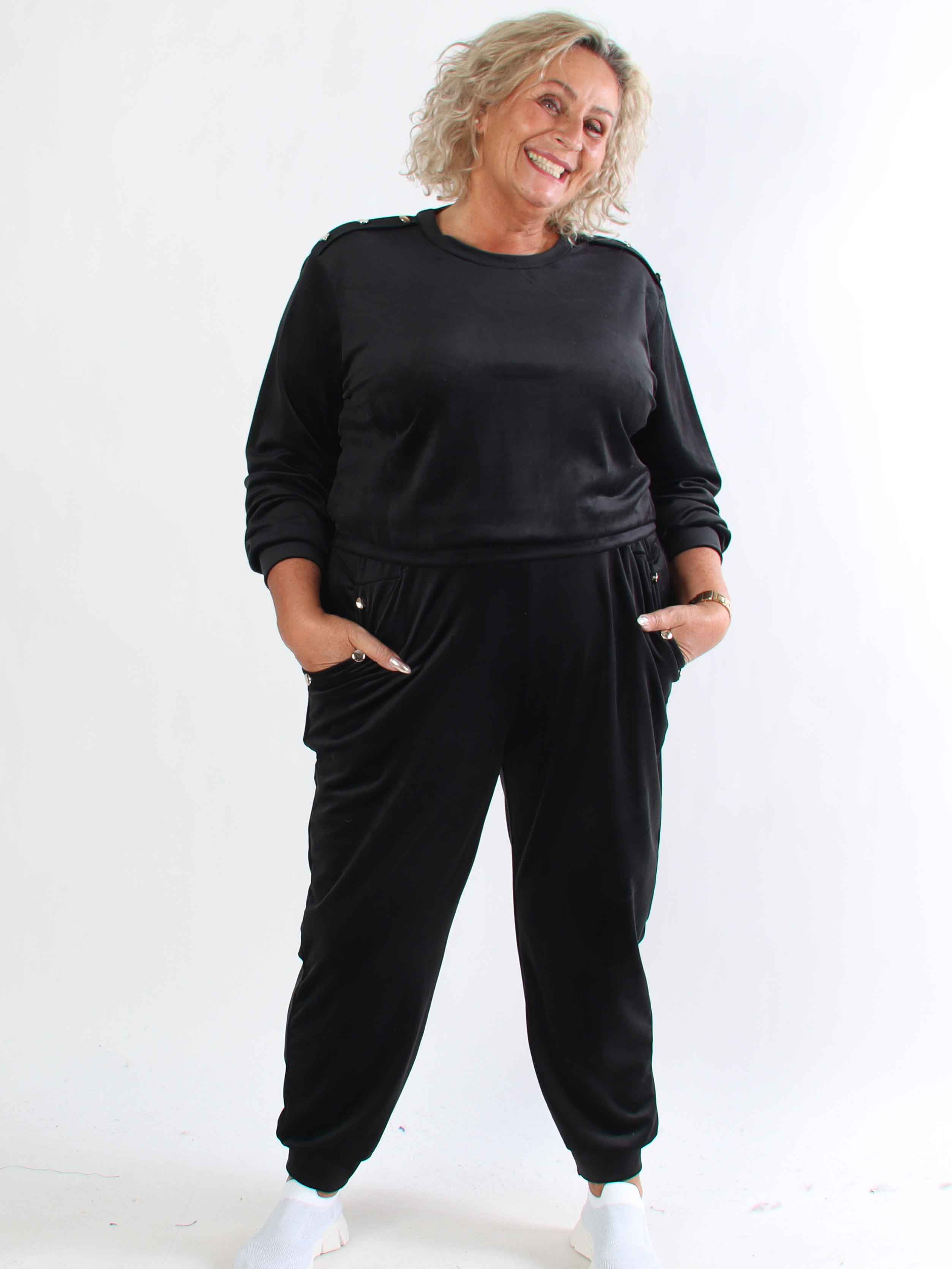 Arina - Blødt velour plus size joggingsæt med guld knapper
